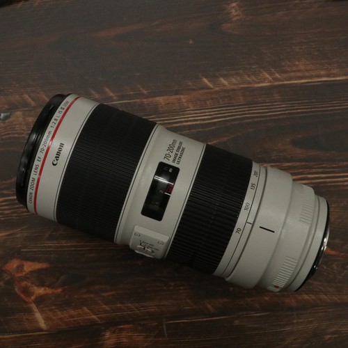 Canon 200mm 8 l is - canon,